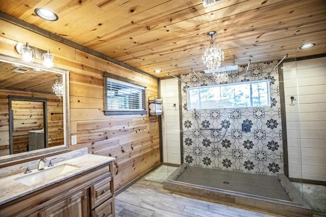 Convenient Romantic Hot Tub Bbq 3-Night Special! بروكن بو المظهر الخارجي الصورة